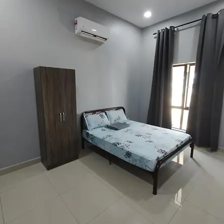 Mikaeel Homestay Beserah Kuantan Exterior photo