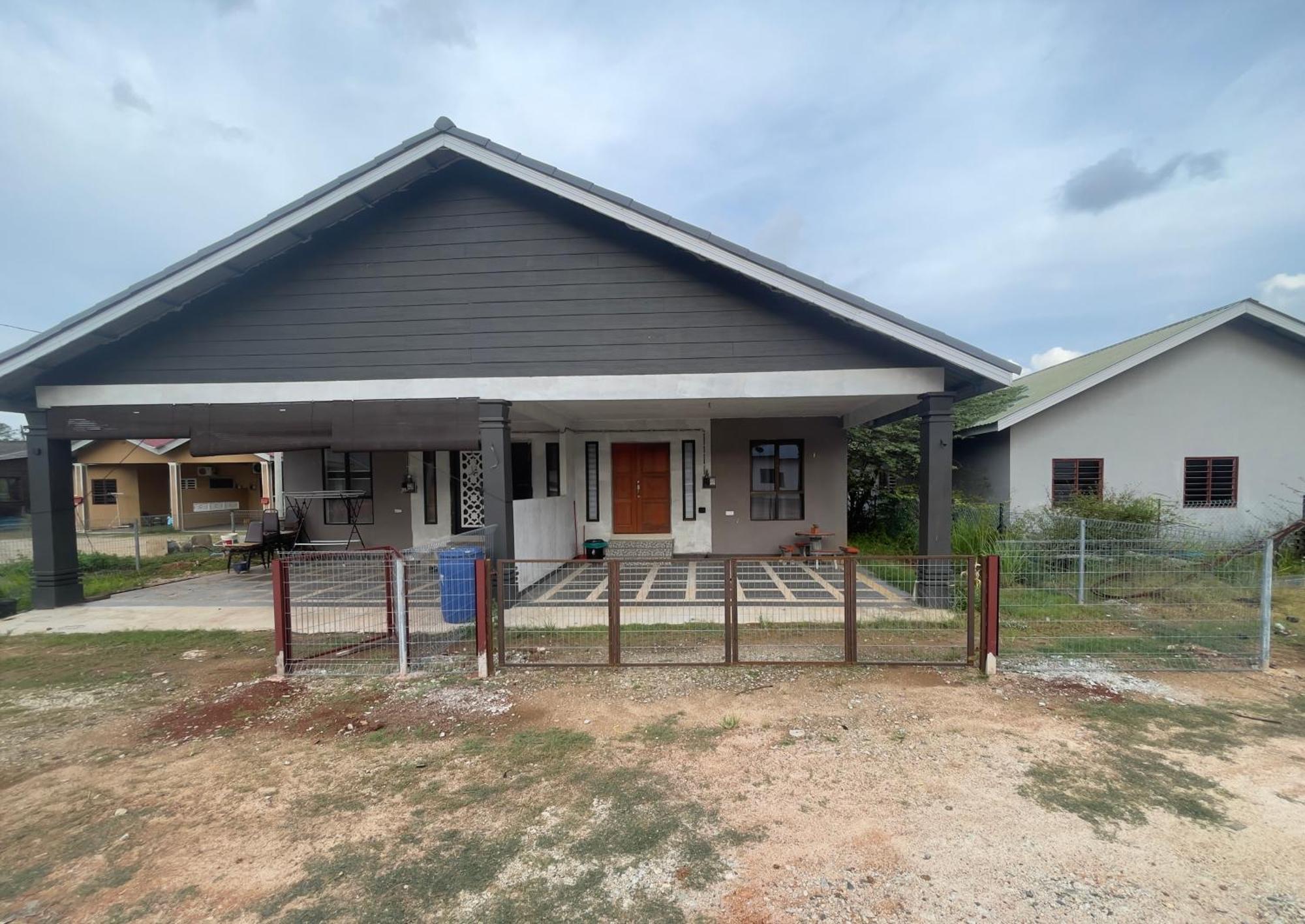 Mikaeel Beserah Homestay